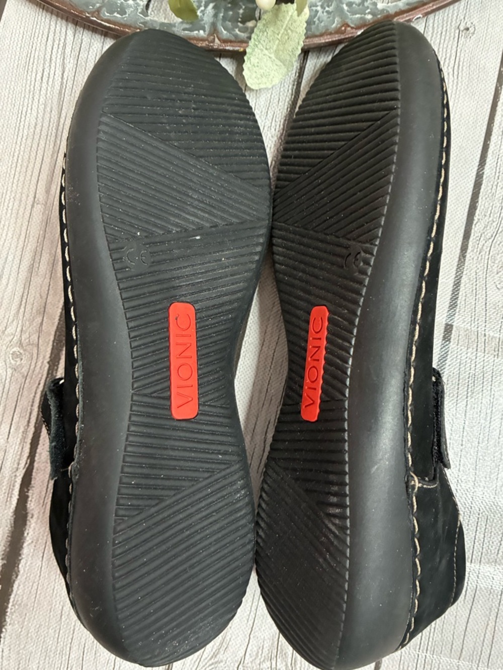 Vionic Judith Mary Janes Black Suede  Flats - Picture 9 of 11